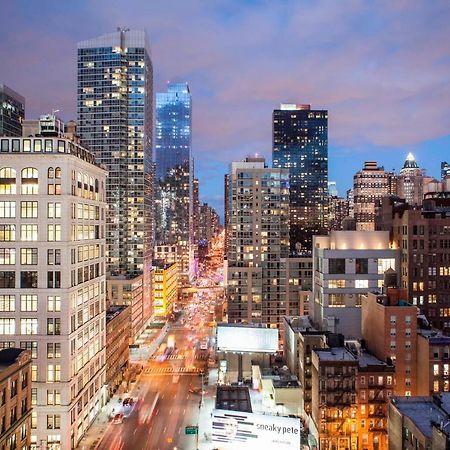 Four Points By Sheraton Manhattan Midtown West Hotel New York Exterior photo