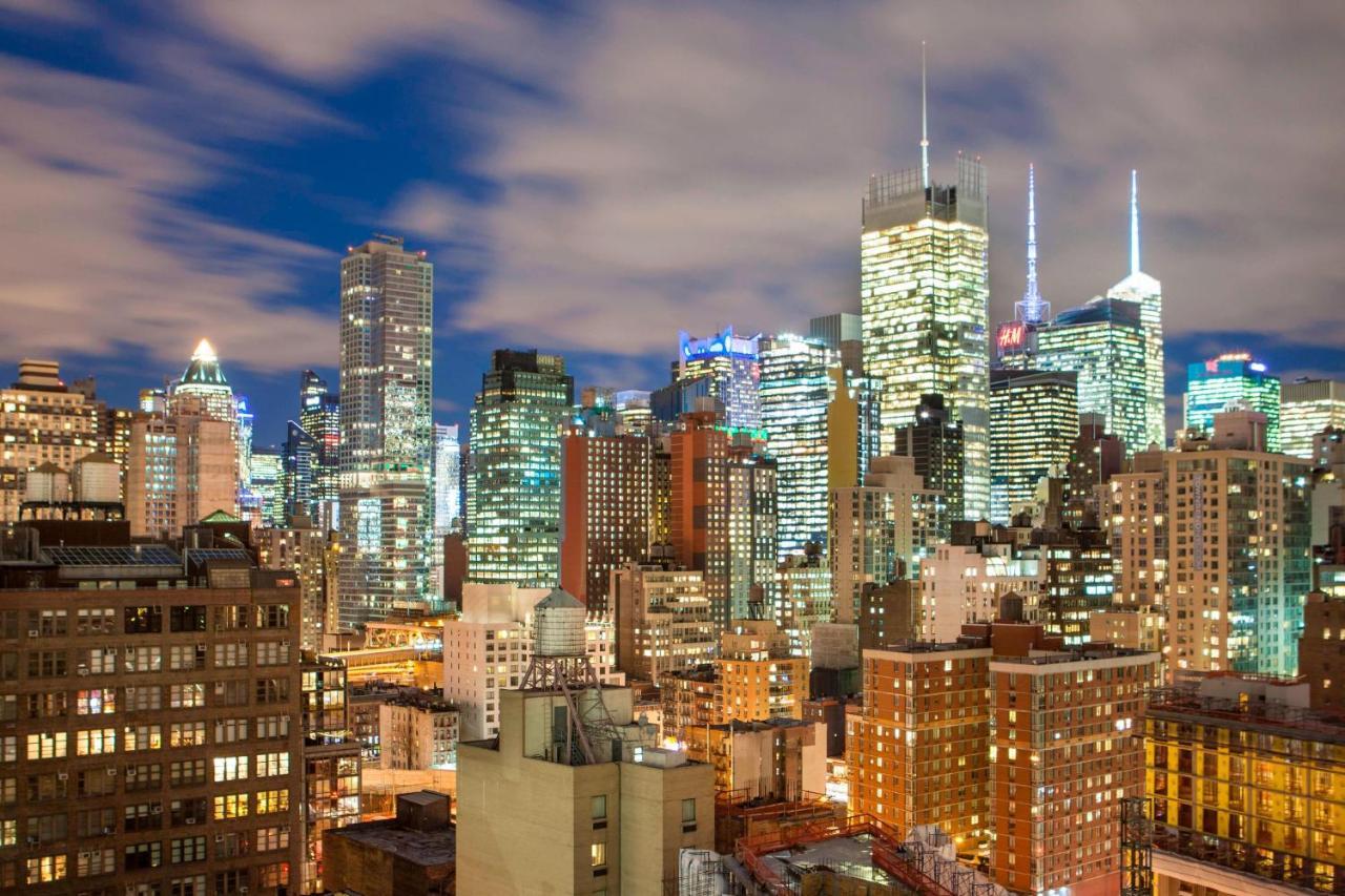 Four Points By Sheraton Manhattan Midtown West Hotel New York Exterior photo